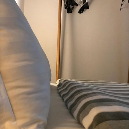 טיראנה City Center Cute And Comfy Apartment - Ajia Apartments מראה חיצוני תמונה