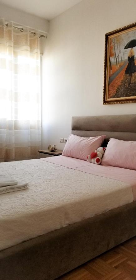 טיראנה City Center Cute And Comfy Apartment - Ajia Apartments מראה חיצוני תמונה