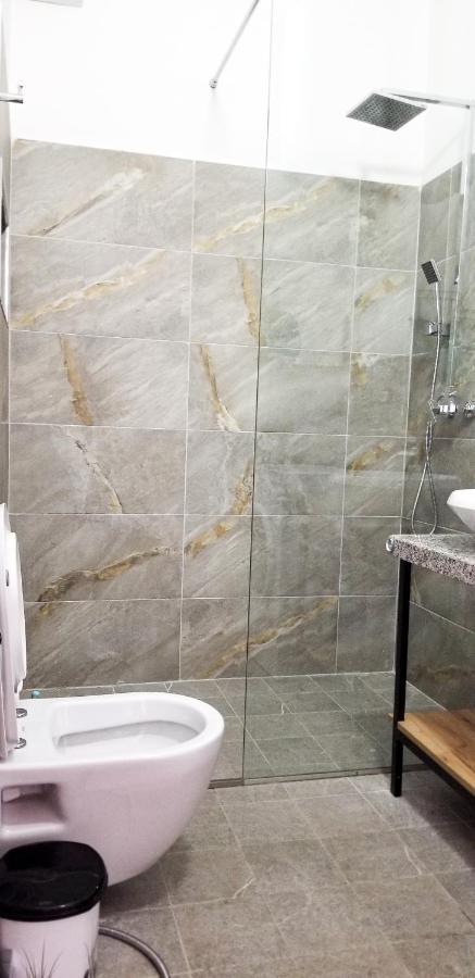 טיראנה City Center Cute And Comfy Apartment - Ajia Apartments מראה חיצוני תמונה