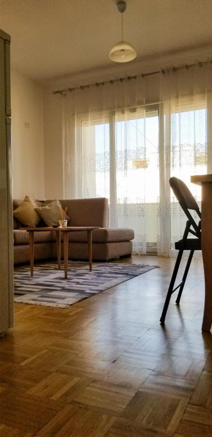 טיראנה City Center Cute And Comfy Apartment - Ajia Apartments מראה חיצוני תמונה